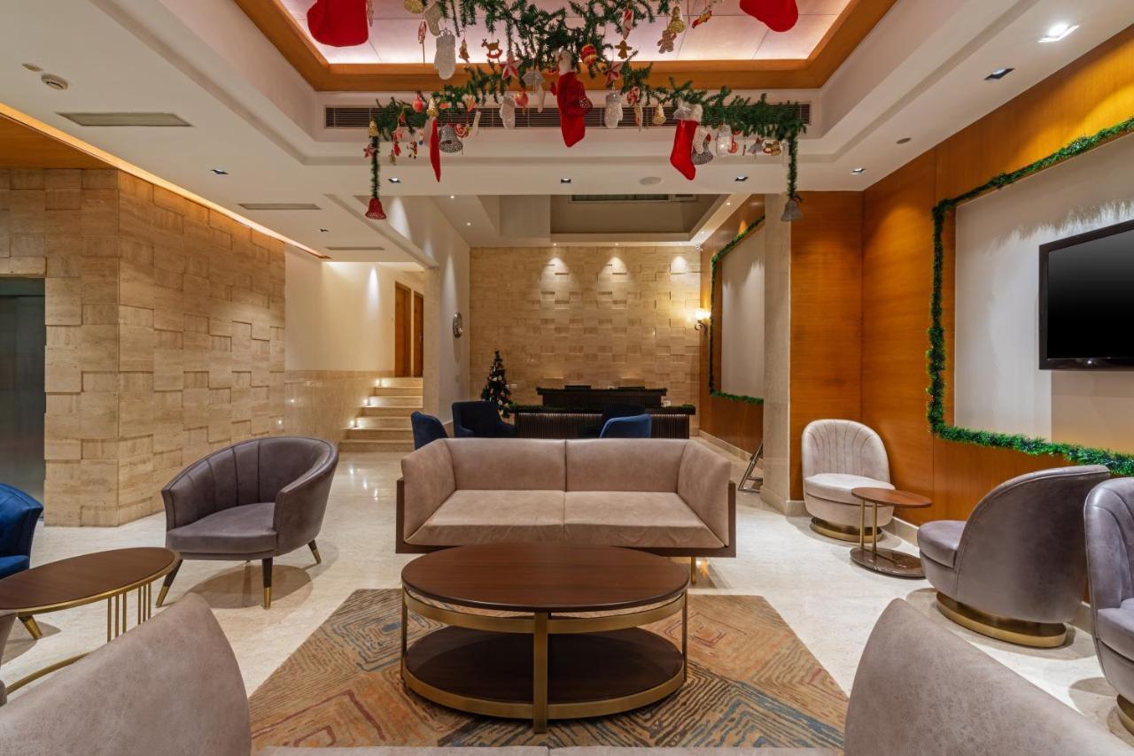 Hotel Saket 27 Нью-Дели Экстерьер фото